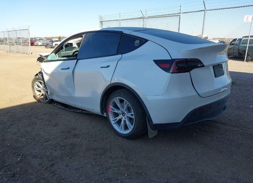 Photo 3 of 2021 Tesla Model Y LONG RANGE DUAL MOTOR ALL-WHEEL DRIVE (VIN 5YJYGDEEXMF193632)