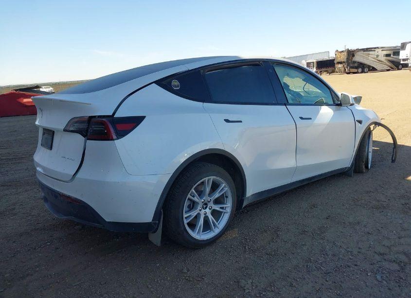 Photo 4 of 2021 Tesla Model Y LONG RANGE DUAL MOTOR ALL-WHEEL DRIVE (VIN 5YJYGDEEXMF193632)