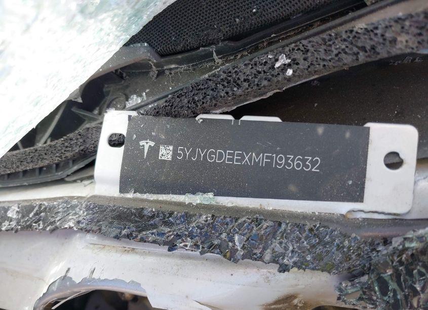 Photo 8 of 2021 Tesla Model Y LONG RANGE DUAL MOTOR ALL-WHEEL DRIVE (VIN 5YJYGDEEXMF193632)