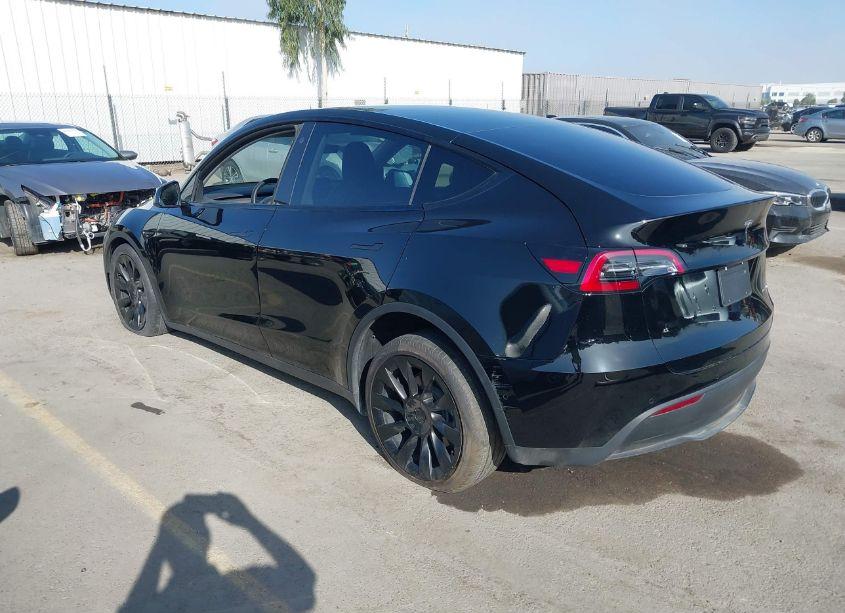 Photo 3 of 2021 Tesla Model Y LONG RANGE DUAL MOTOR ALL-WHEEL DRIVE (VIN 5YJYGDEEXMF208467)