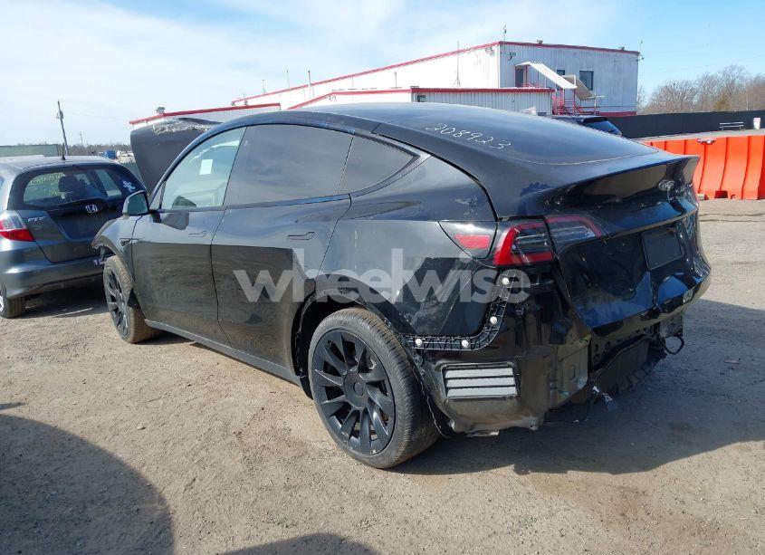 Photo 3 of 2021 Tesla Model Y LONG RANGE DUAL MOTOR ALL-WHEEL DRIVE (VIN 5YJYGDEEXMF208923)