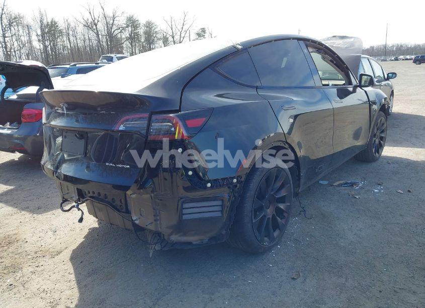Photo 4 of 2021 Tesla Model Y LONG RANGE DUAL MOTOR ALL-WHEEL DRIVE (VIN 5YJYGDEEXMF208923)