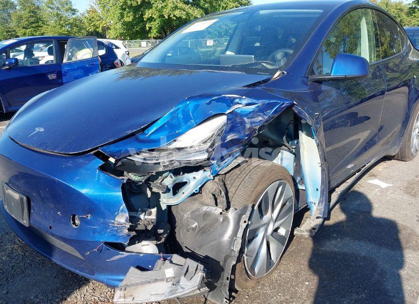 Photo 6 of 2021 Tesla Model Y LONG RANGE DUAL MOTOR ALL-WHEEL DRIVE (VIN 5YJYGDEEXMF278938)