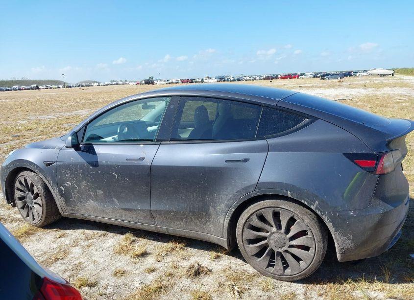 Photo 13 of 2021 Tesla Model Y PERFORMANCE DUAL MOTOR ALL-WHEEL DRIVE (VIN 5YJYGDEF0MF090096)