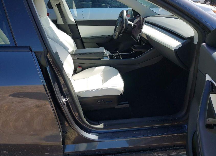 Photo 5 of 2021 Tesla Model Y PERFORMANCE DUAL MOTOR ALL-WHEEL DRIVE (VIN 5YJYGDEF0MF090096)