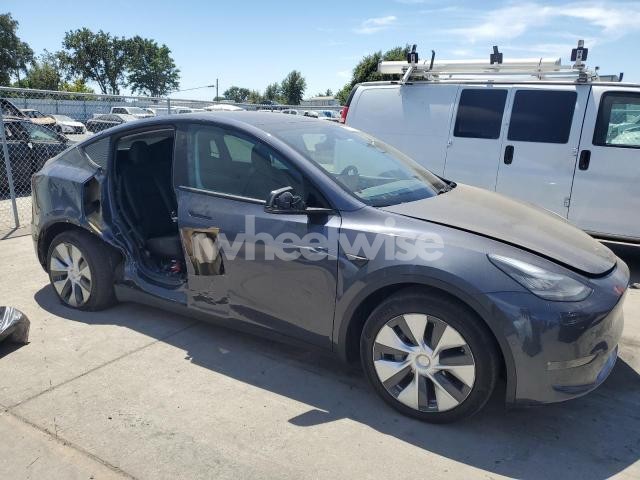 Photo 9 of 2020 TESLA MODEL Y (VIN 5YJYGDEF1LF002090)