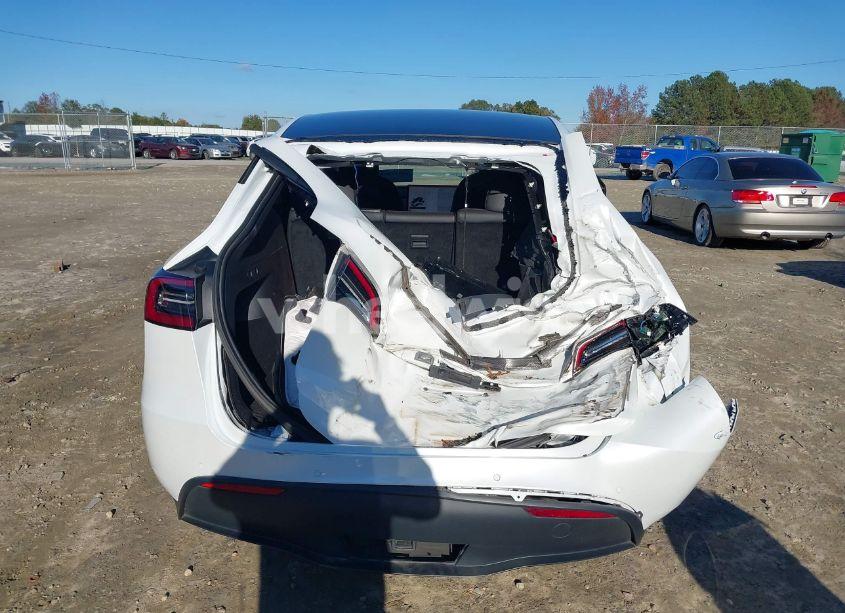 Photo 6 of 2021 Tesla Model Y PERFORMANCE DUAL MOTOR ALL-WHEEL DRIVE (VIN 5YJYGDEF1MF189462)