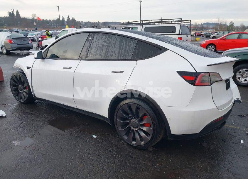 Photo 3 of 2021 Tesla Model Y PERFORMANCE DUAL MOTOR ALL-WHEEL DRIVE (VIN 5YJYGDEF2MF133739)