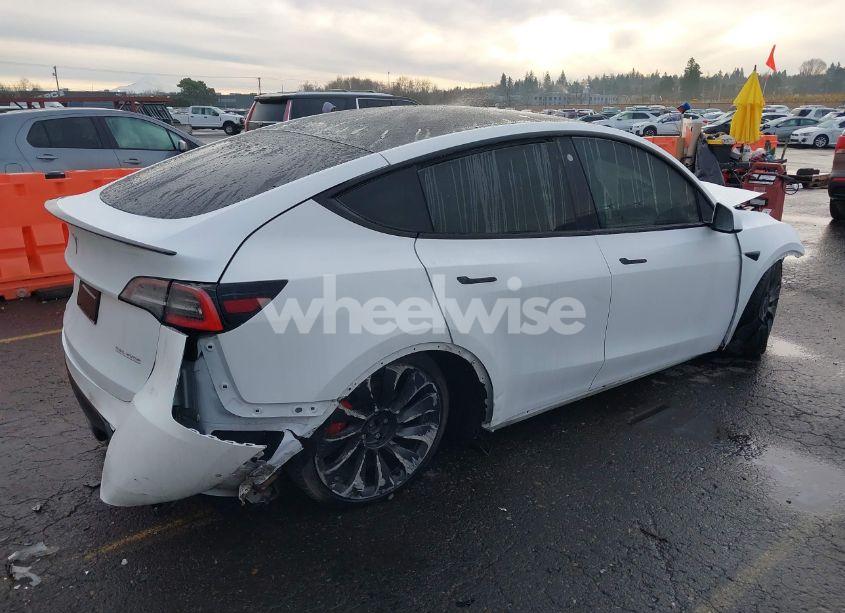 Photo 4 of 2021 Tesla Model Y PERFORMANCE DUAL MOTOR ALL-WHEEL DRIVE (VIN 5YJYGDEF2MF133739)