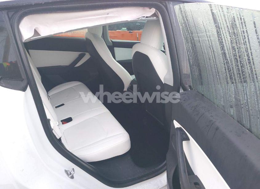 Photo 8 of 2021 Tesla Model Y PERFORMANCE DUAL MOTOR ALL-WHEEL DRIVE (VIN 5YJYGDEF2MF133739)