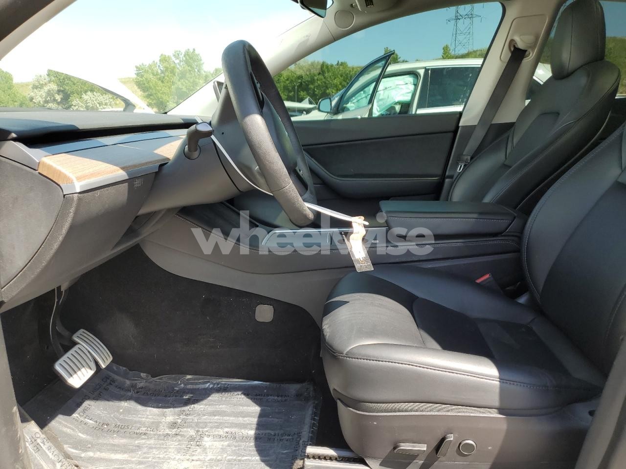 Photo 7 of 2021 TESLA MODEL Y (VIN 5YJYGDEF2MF245165)