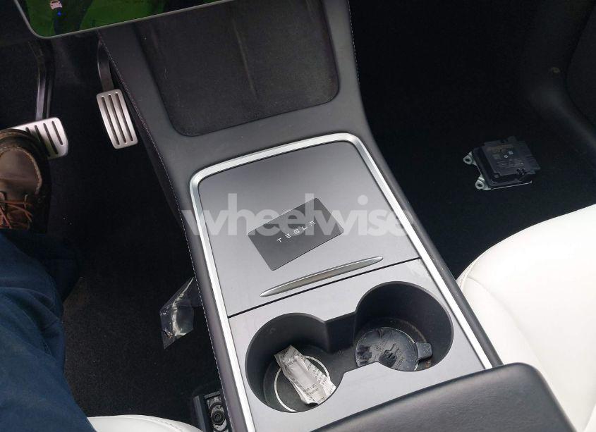 Photo 11 of 2021 Tesla Model Y PERFORMANCE DUAL MOTOR ALL-WHEEL DRIVE (VIN 5YJYGDEF2MF269773)