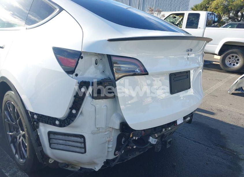 Photo 20 of 2020 Tesla Model Y (VIN 5YJYGDEF3LF023104)