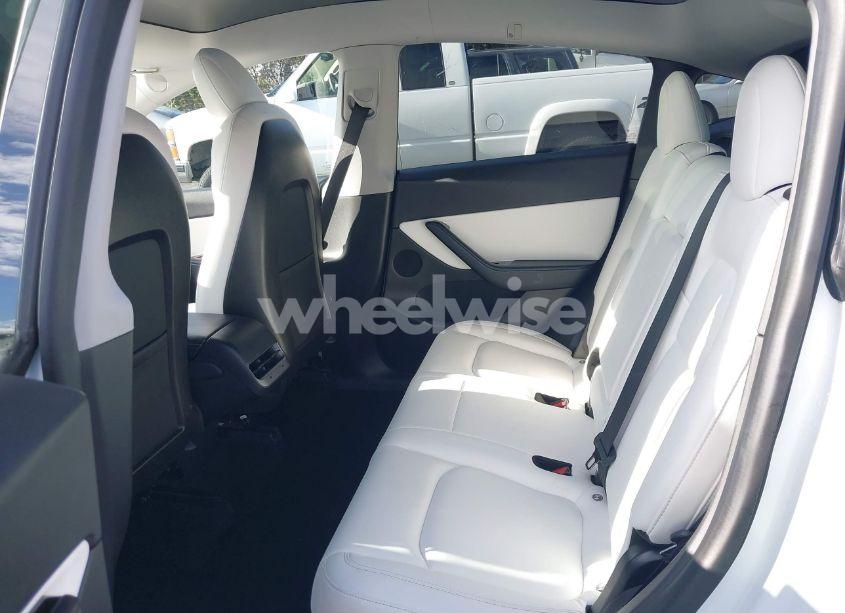 Photo 8 of 2020 Tesla Model Y (VIN 5YJYGDEF3LF023104)
