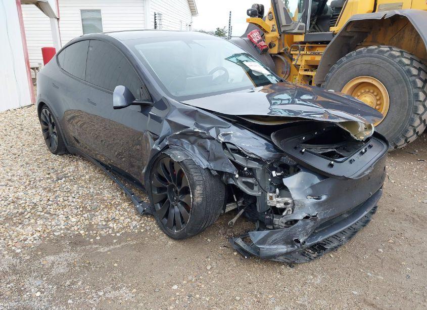 2020 Tesla Model Y LONG RANGE DUAL MOTOR ALL-WHEEL DRIVE/PERFORMANCE DUAL MOTOR ALL-WHEEL DRIVE (VIN 5YJYGDEF3LF046804) main photo