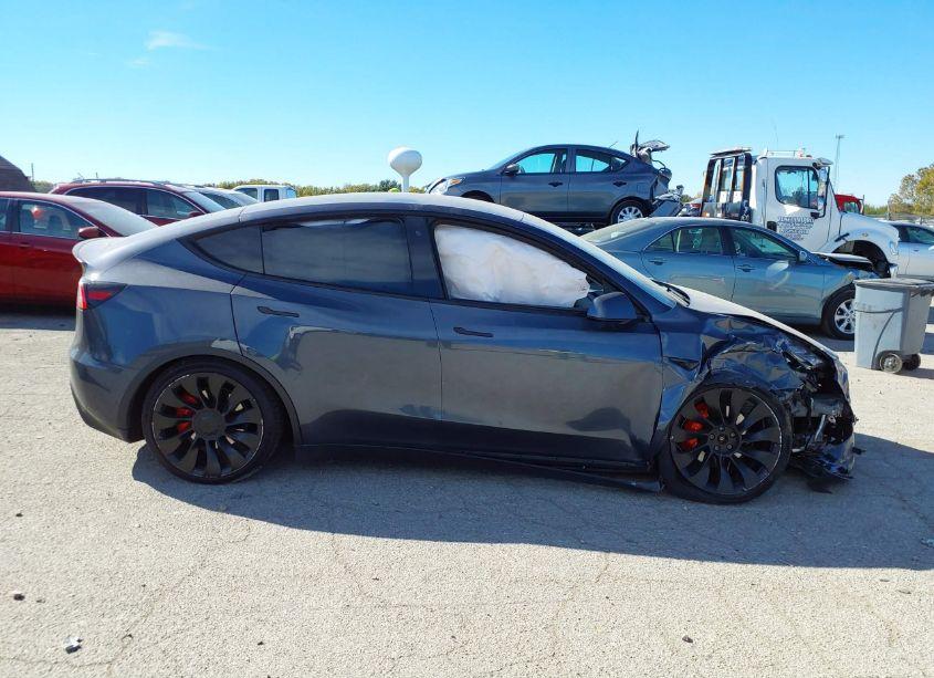 Photo 13 of 2020 Tesla Model Y LONG RANGE DUAL MOTOR ALL-WHEEL DRIVE/PERFORMANCE DUAL MOTOR ALL-WHEEL DRIVE (VIN 5YJYGDEF3LF046804)