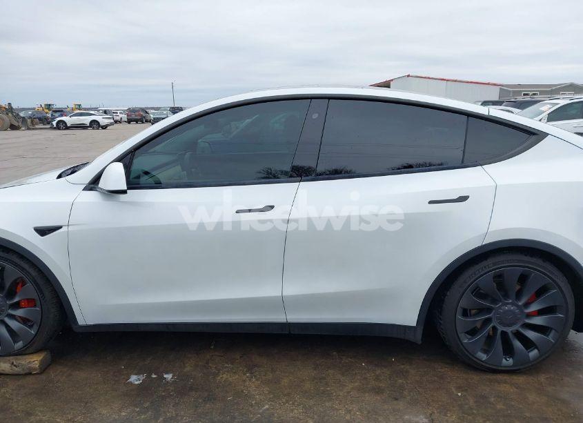 Photo 15 of 2020 Tesla Model Y LONG RANGE DUAL MOTOR ALL-WHEEL DRIVE/PERFORMANCE DUAL MOTOR ALL-WHEEL DRIVE (VIN 5YJYGDEF4LF028053)