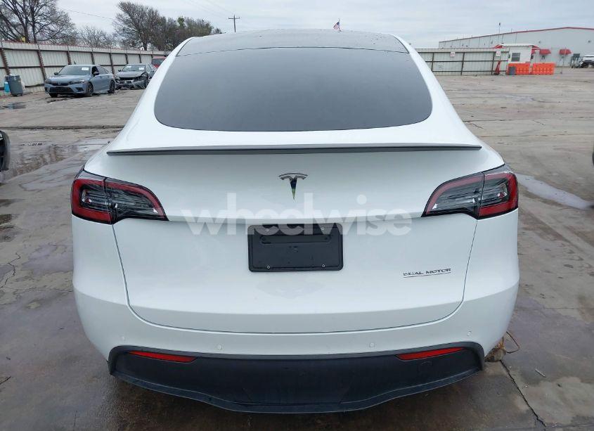 Photo 17 of 2020 Tesla Model Y LONG RANGE DUAL MOTOR ALL-WHEEL DRIVE/PERFORMANCE DUAL MOTOR ALL-WHEEL DRIVE (VIN 5YJYGDEF4LF028053)