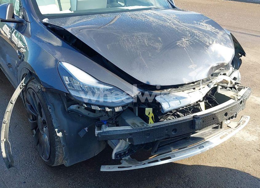 Photo 20 of 2020 Tesla Model Y LONG RANGE DUAL MOTOR ALL-WHEEL DRIVE/PERFORMANCE DUAL MOTOR ALL-WHEEL DRIVE (VIN 5YJYGDEF5LF042124)