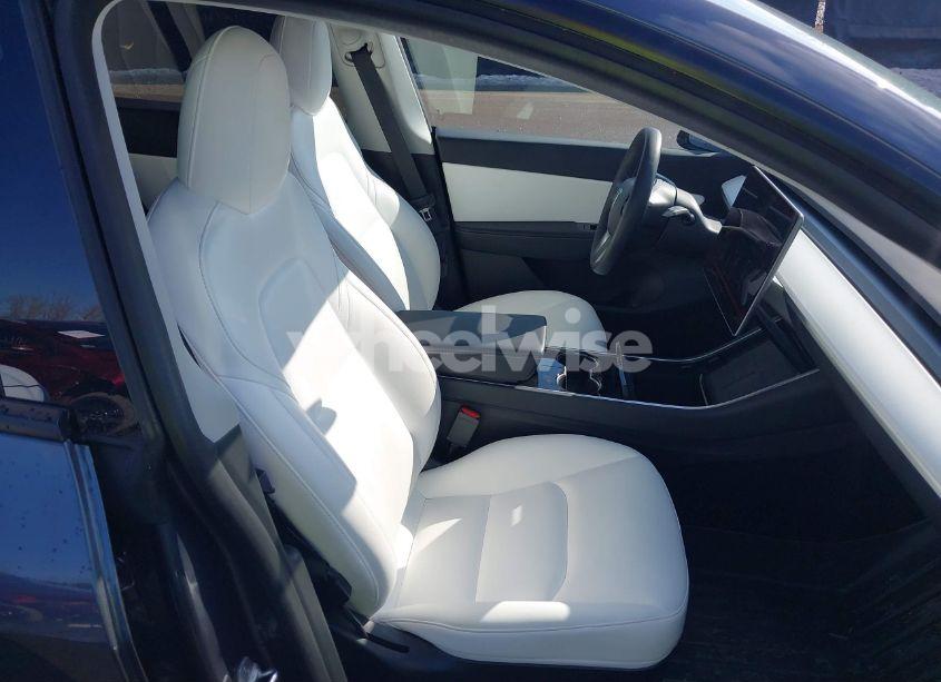 Photo 5 of 2020 Tesla Model Y LONG RANGE DUAL MOTOR ALL-WHEEL DRIVE/PERFORMANCE DUAL MOTOR ALL-WHEEL DRIVE (VIN 5YJYGDEF5LF042124)