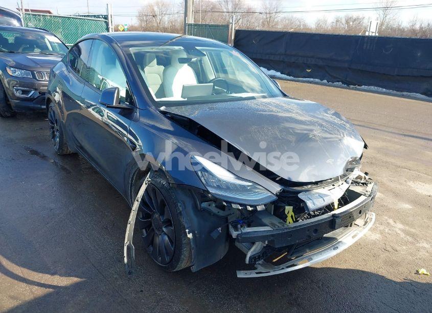 Photo 6 of 2020 Tesla Model Y LONG RANGE DUAL MOTOR ALL-WHEEL DRIVE/PERFORMANCE DUAL MOTOR ALL-WHEEL DRIVE (VIN 5YJYGDEF5LF042124)