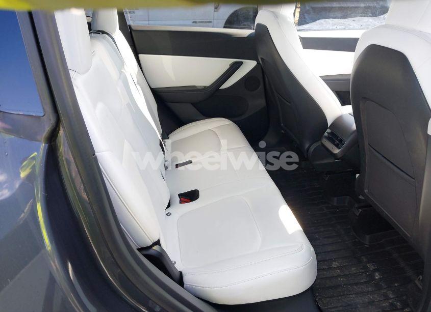 Photo 8 of 2020 Tesla Model Y LONG RANGE DUAL MOTOR ALL-WHEEL DRIVE/PERFORMANCE DUAL MOTOR ALL-WHEEL DRIVE (VIN 5YJYGDEF5LF042124)