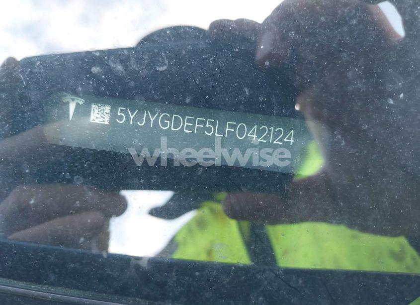 Photo 9 of 2020 Tesla Model Y LONG RANGE DUAL MOTOR ALL-WHEEL DRIVE/PERFORMANCE DUAL MOTOR ALL-WHEEL DRIVE (VIN 5YJYGDEF5LF042124)