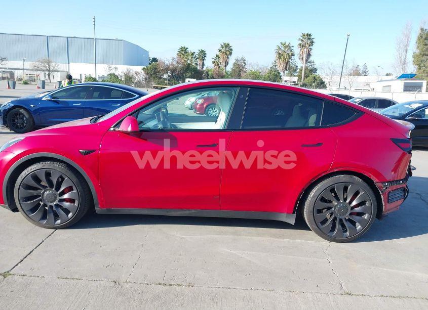 Photo 15 of 2021 Tesla Model Y PERFORMANCE DUAL MOTOR ALL-WHEEL DRIVE (VIN 5YJYGDEF5MF211592)