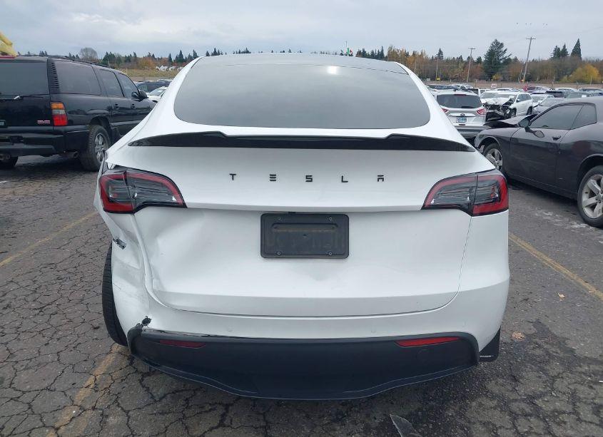 Photo 15 of 2021 Tesla Model Y PERFORMANCE DUAL MOTOR ALL-WHEEL DRIVE (VIN 5YJYGDEF5MF258279)
