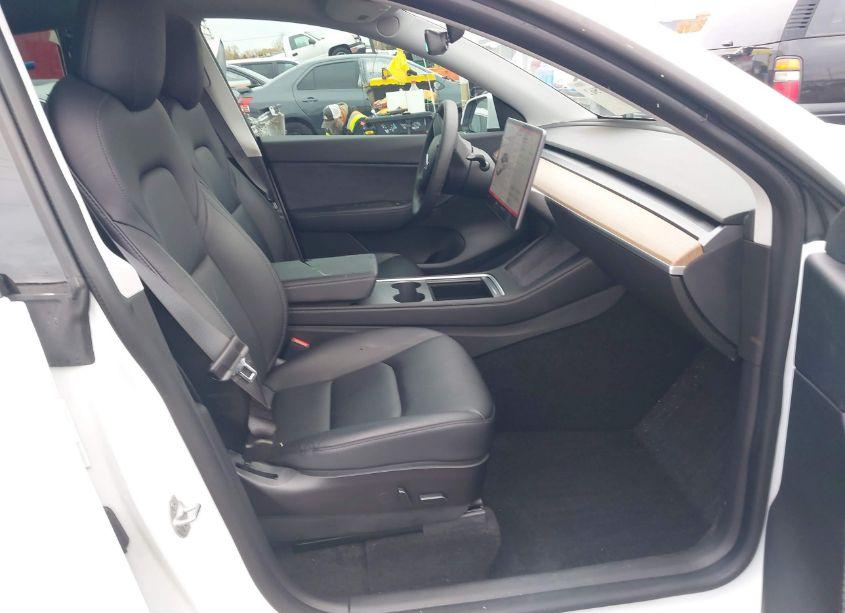 Photo 5 of 2021 Tesla Model Y PERFORMANCE DUAL MOTOR ALL-WHEEL DRIVE (VIN 5YJYGDEF5MF258279)
