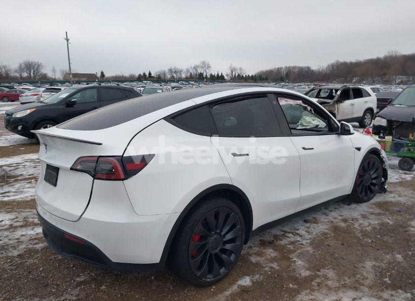 Photo 4 of 2021 Tesla Model Y PERFORMANCE DUAL MOTOR ALL-WHEEL DRIVE (VIN 5YJYGDEF6MF261711)