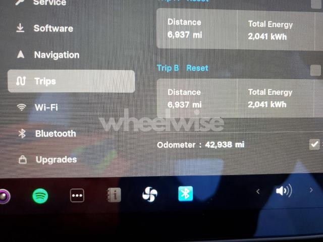 Photo 7 of 2021 TESLA MODEL Y (VIN 5YJYGDEF6MF303617)