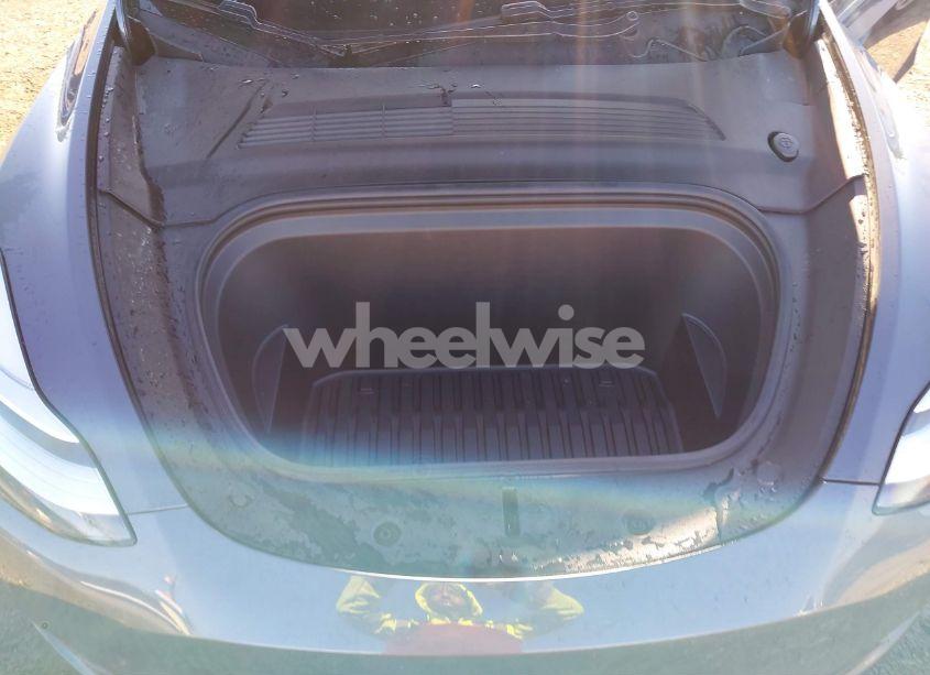 Photo 10 of 2020 Tesla Model Y LONG RANGE DUAL MOTOR ALL-WHEEL DRIVE/PERFORMANCE DUAL MOTOR ALL-WHEEL DRIVE (VIN 5YJYGDEF7LF000795)