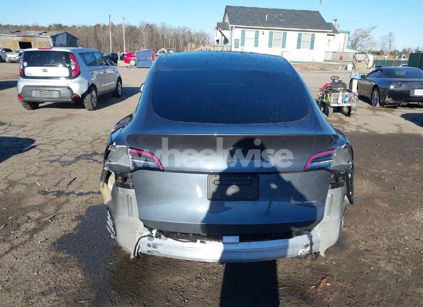 Photo 17 of 2020 Tesla Model Y LONG RANGE DUAL MOTOR ALL-WHEEL DRIVE/PERFORMANCE DUAL MOTOR ALL-WHEEL DRIVE (VIN 5YJYGDEF7LF000795)