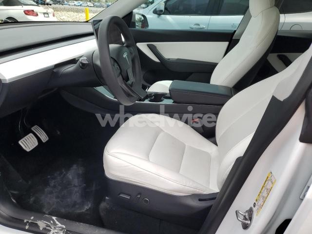 Photo 6 of 2021 TESLA MODEL Y (VIN 5YJYGDEF7MF089057)