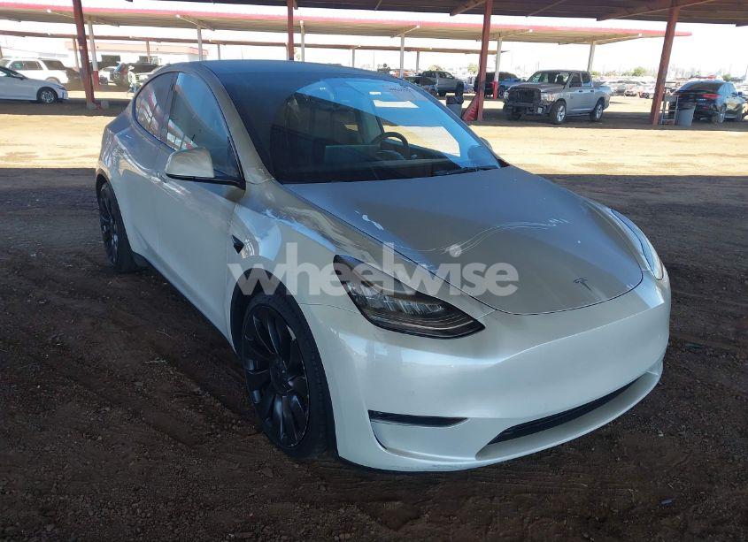 2021 Tesla Model Y PERFORMANCE DUAL MOTOR ALL-WHEEL DRIVE (VIN 5YJYGDEF7MF098583) main photo