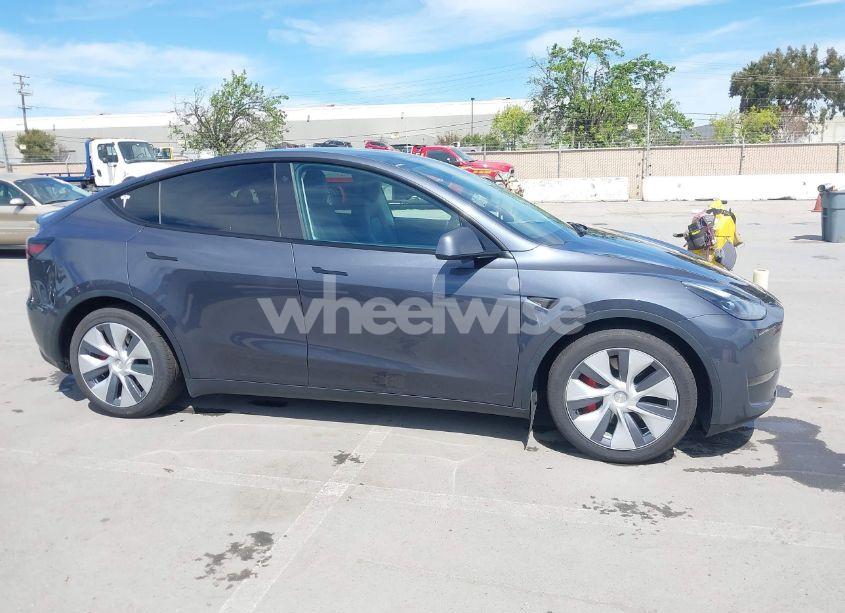 Photo 12 of 2021 Tesla Model Y PERFORMANCE DUAL MOTOR ALL-WHEEL DRIVE (VIN 5YJYGDEF7MF273897)