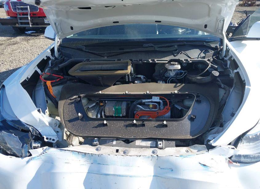 Photo 10 of 2020 Tesla Model Y LONG RANGE DUAL MOTOR ALL-WHEEL DRIVE/PERFORMANCE DUAL MOTOR ALL-WHEEL DRIVE (VIN 5YJYGDEF9LF003469)