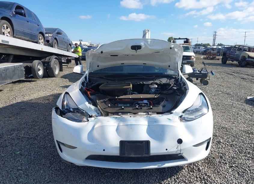 Photo 12 of 2020 Tesla Model Y LONG RANGE DUAL MOTOR ALL-WHEEL DRIVE/PERFORMANCE DUAL MOTOR ALL-WHEEL DRIVE (VIN 5YJYGDEF9LF003469)