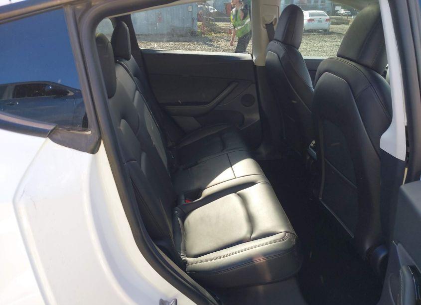 Photo 8 of 2020 Tesla Model Y LONG RANGE DUAL MOTOR ALL-WHEEL DRIVE/PERFORMANCE DUAL MOTOR ALL-WHEEL DRIVE (VIN 5YJYGDEF9LF003469)