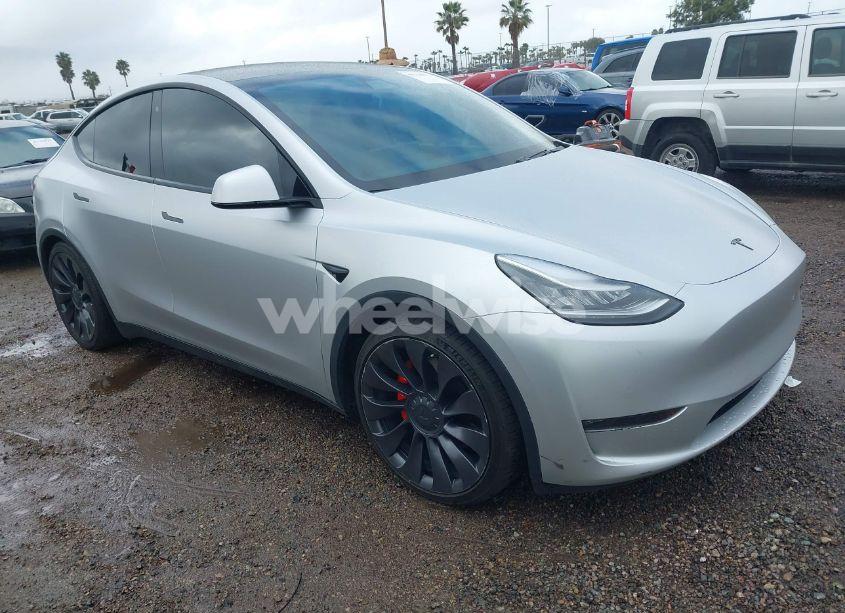 2020 Tesla Model Y LONG RANGE DUAL MOTOR ALL-WHEEL DRIVE/PERFORMANCE DUAL MOTOR ALL-WHEEL DRIVE (VIN 5YJYGDEF9LF038500) main photo