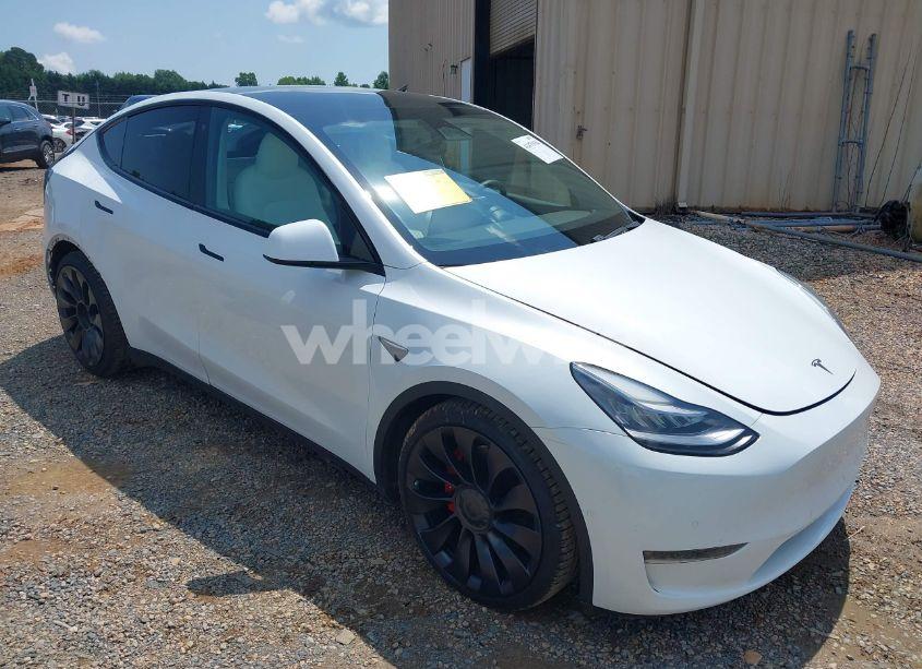 2020 Tesla Model Y LONG RANGE DUAL MOTOR ALL-WHEEL DRIVE/PERFORMANCE DUAL MOTOR ALL-WHEEL DRIVE (VIN 5YJYGDEF9LF046757) main photo