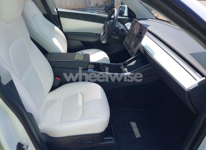 Photo 5 of 2020 Tesla Model Y LONG RANGE DUAL MOTOR ALL-WHEEL DRIVE/PERFORMANCE DUAL MOTOR ALL-WHEEL DRIVE (VIN 5YJYGDEF9LF046757)