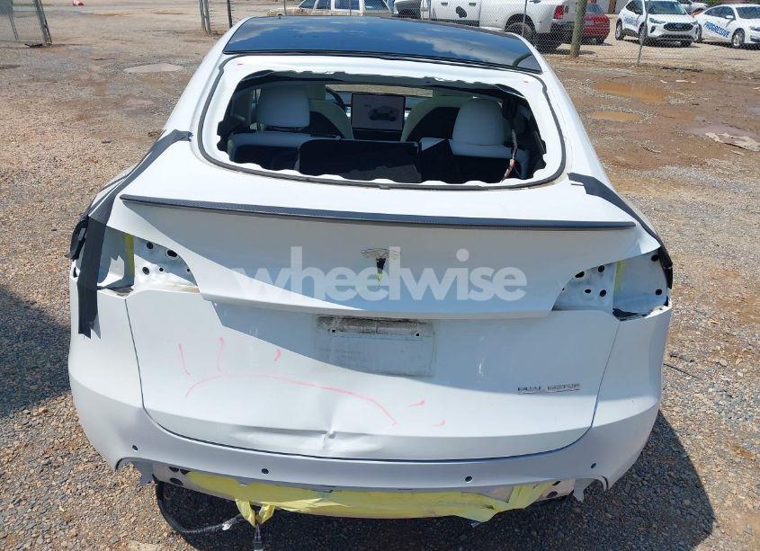 Photo 6 of 2020 Tesla Model Y LONG RANGE DUAL MOTOR ALL-WHEEL DRIVE/PERFORMANCE DUAL MOTOR ALL-WHEEL DRIVE (VIN 5YJYGDEF9LF046757)