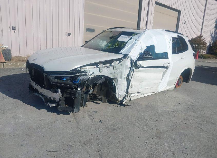 Photo 2 of 2023 Bmw X5 M (VIN 5YMJU0C03P9R24062)