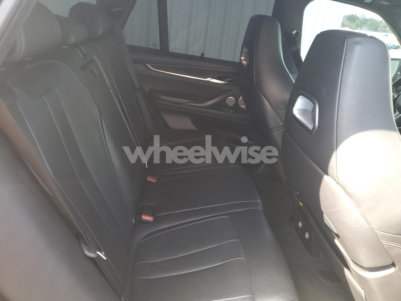 Photo 11 of 2016 BMW X5 M (VIN 5YMKT6C56G0R78398)