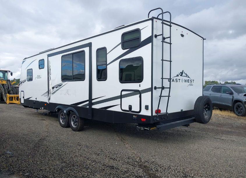 Photo 3 of 2023 East West ALTA 2900KBH (VIN 5ZT2ALUB8P9007771)