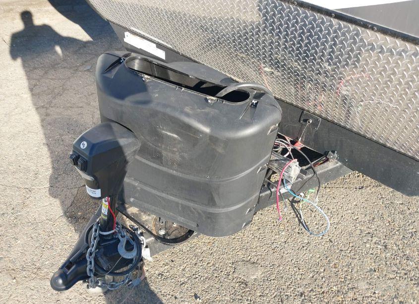 Photo 10 of 2023 Coachmen Adrenaline (VIN 5ZT2ANUB5PW026288)