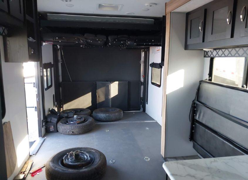 Photo 8 of 2023 Coachmen Adrenaline (VIN 5ZT2ANUB5PW026288)