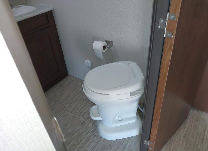 Photo 10 of 2019 Avenger Other (VIN 5ZT2AVSB8KB922488)